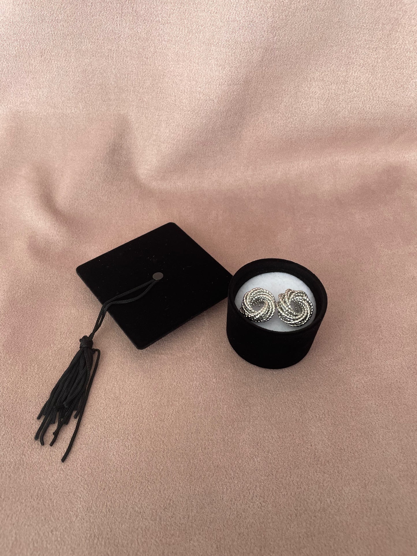 Estuche birrete de graduación para anillo o broquel