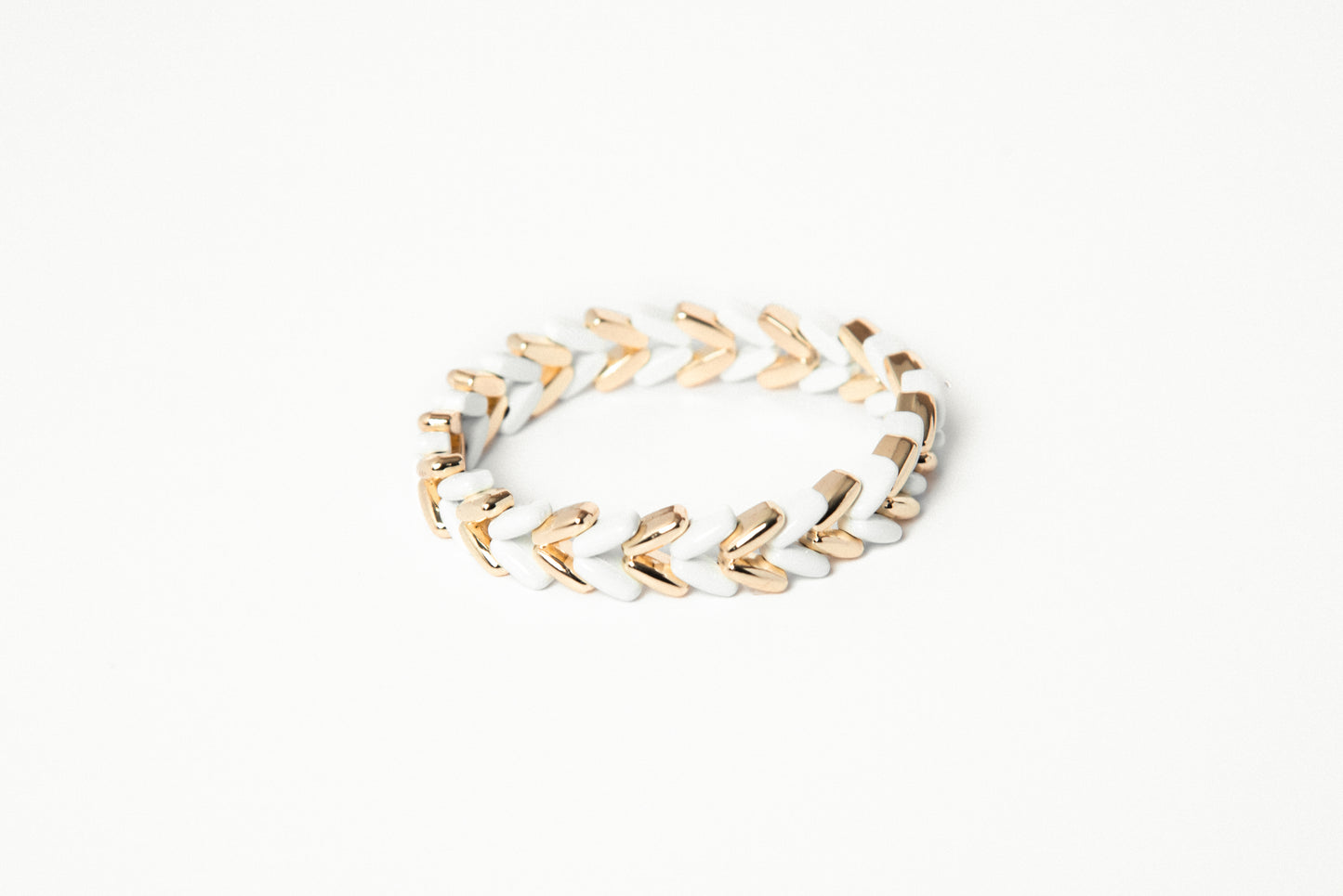 Pulsera blanco y dorado V